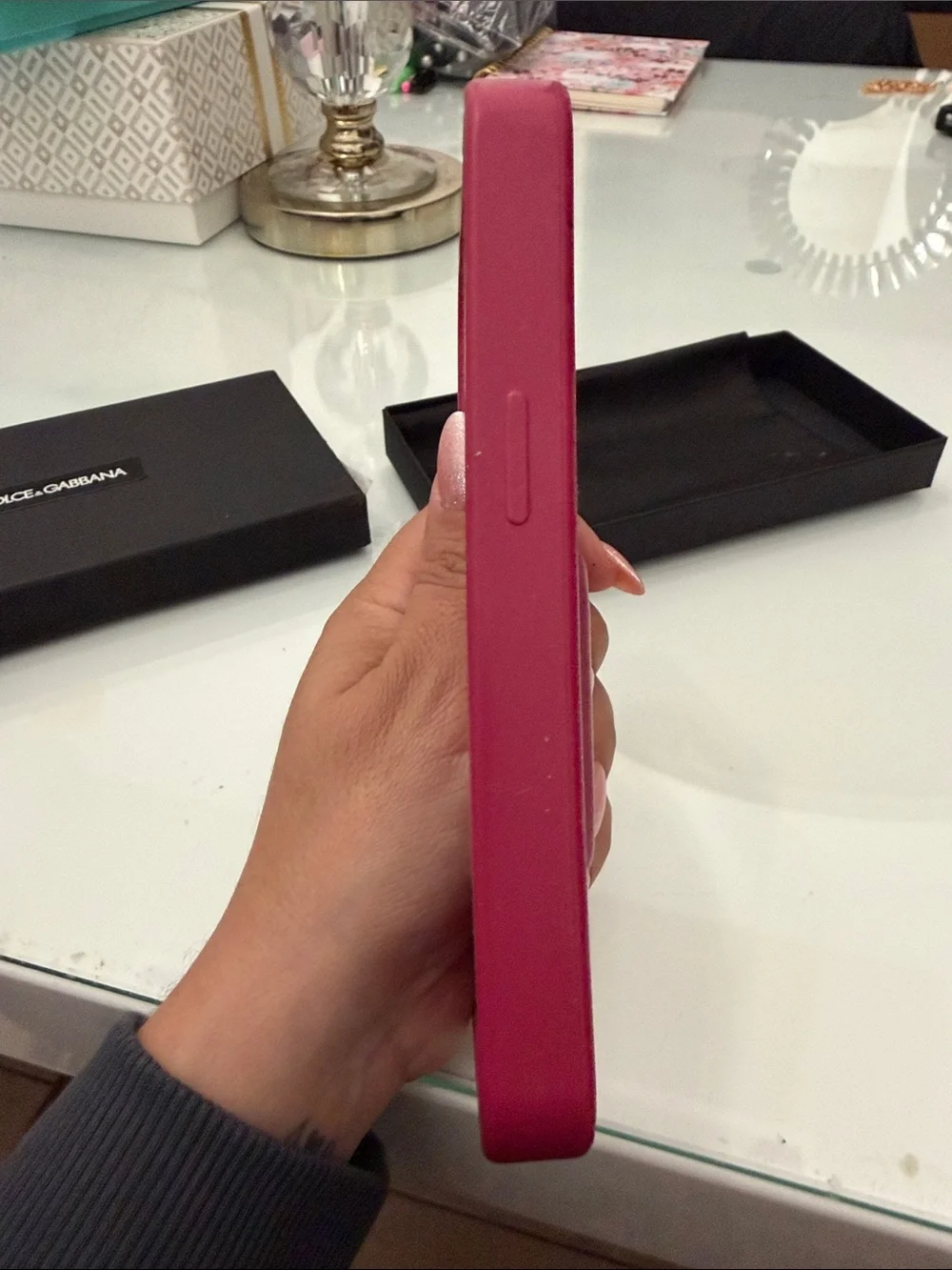 Dolce & Gabbana Pink gonna iPhone 14 Pro